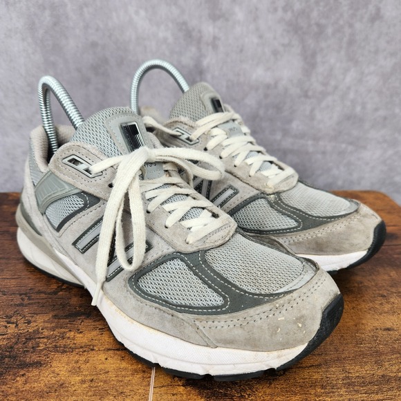 New Balance 990 V5‎ Running Shoes Womens 8 Narrow Gray Sneakers Trainers USA - Picture 2 of 12